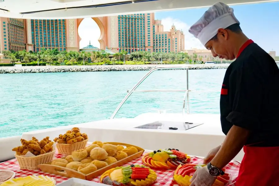 Breakfast Yacht Tour Dubai