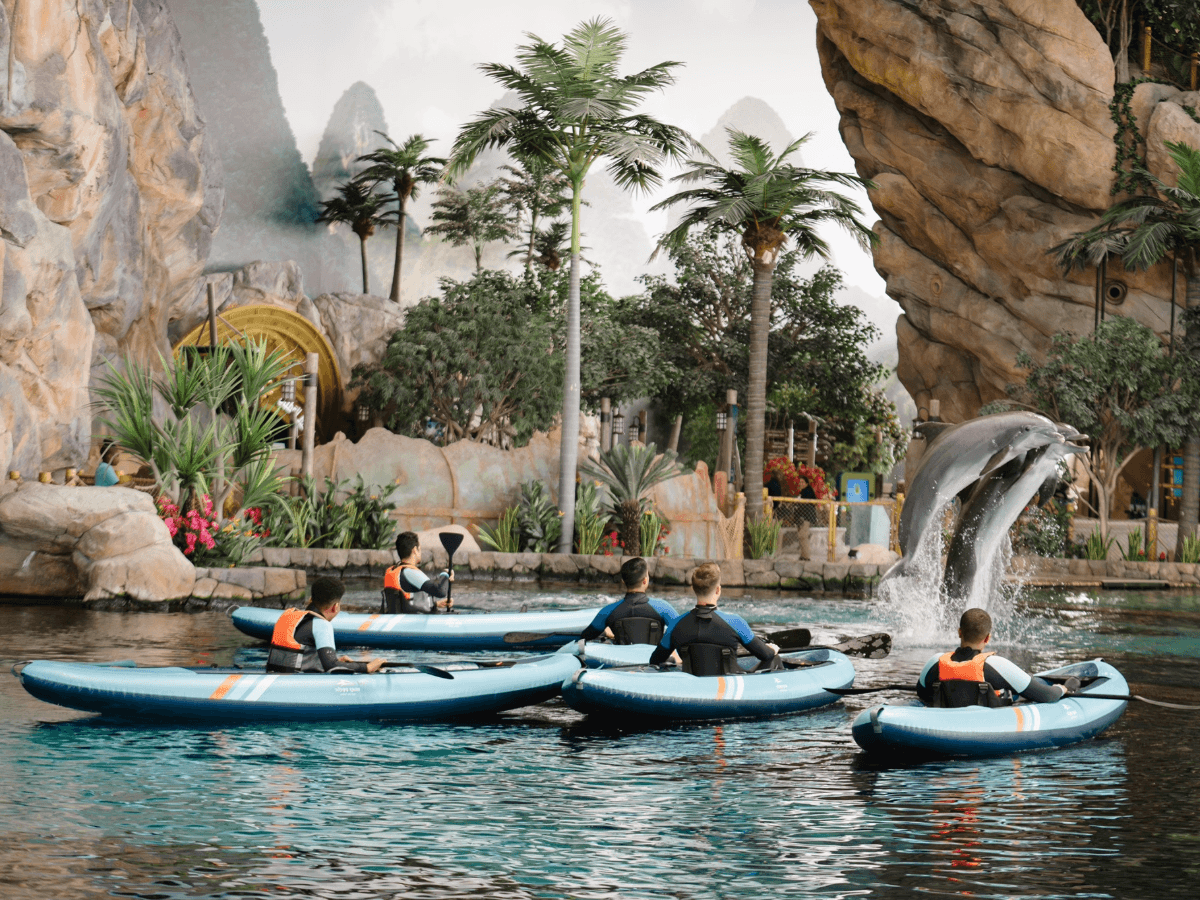 Seaworld Abu Dhabi T7895