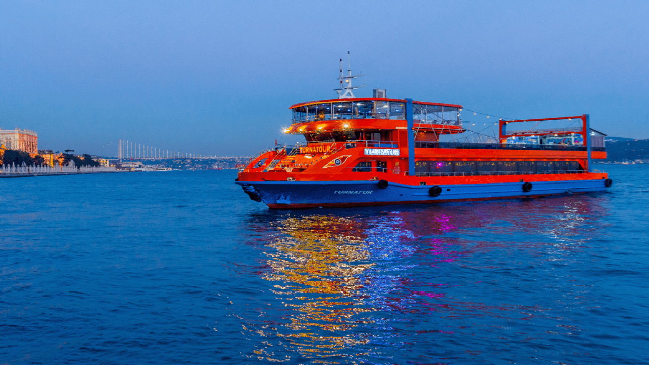 Bosphorus Dinner Cruise Istanbul